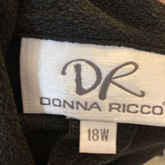 Donna Ricco VTG stretchy crepe jacket w/ open back & cuffed 3/4 sleeves - Picture 6 of 7